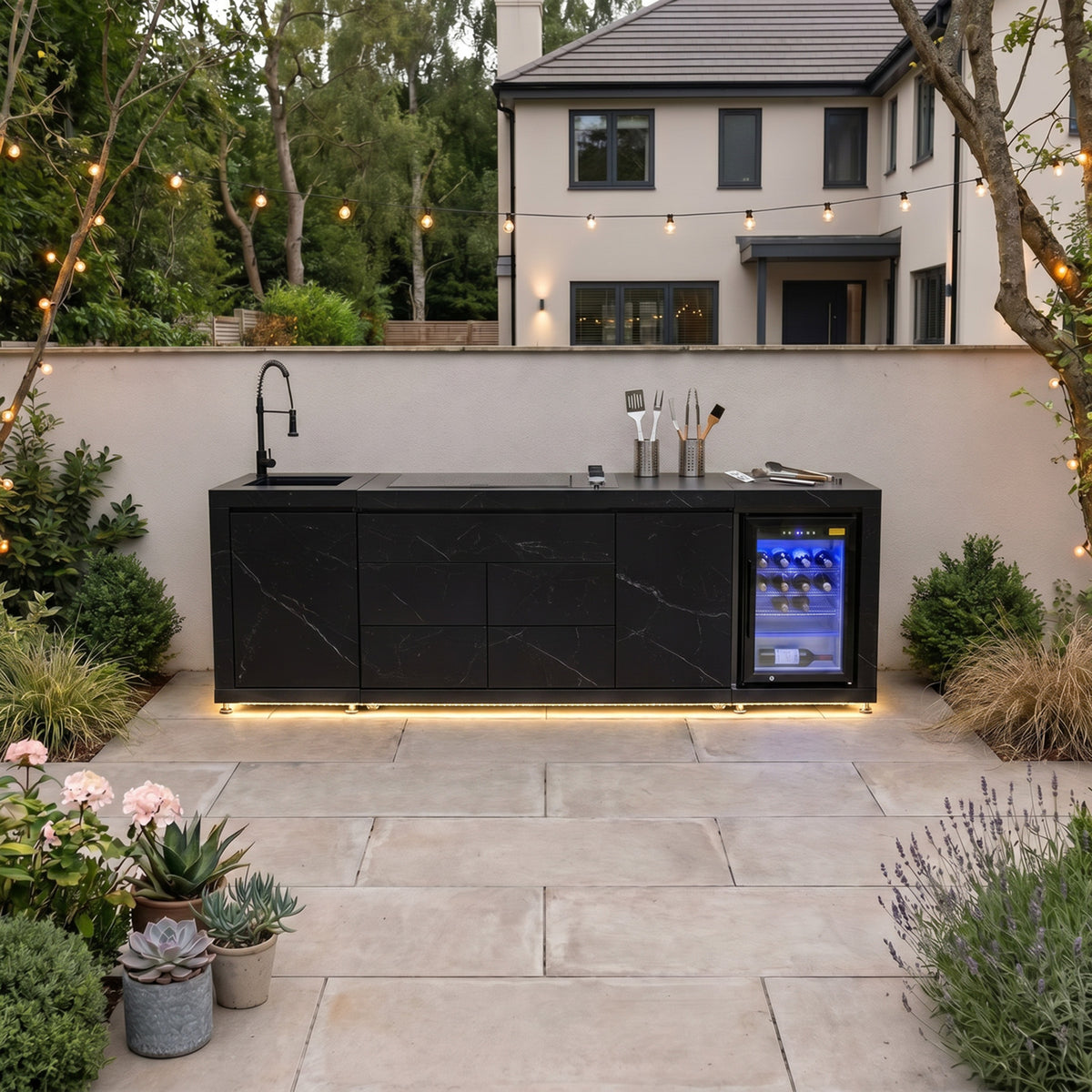 Draco Grills Vantage Sintered Stone Linear Outdoor Kitchen with 4 Burner Barbecue