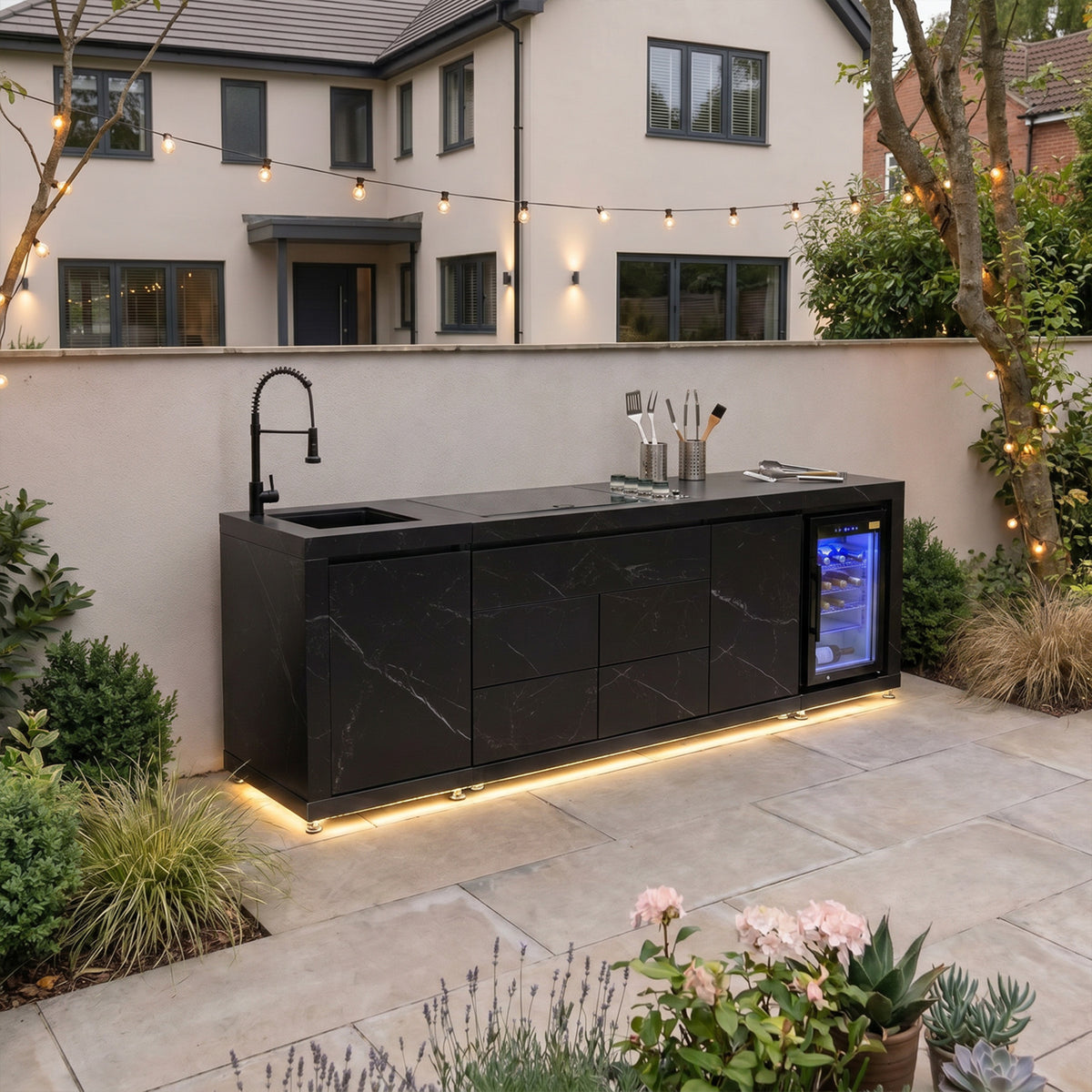 Draco Grills Vantage Sintered Stone Linear Outdoor Kitchen with 4 Burner Barbecue