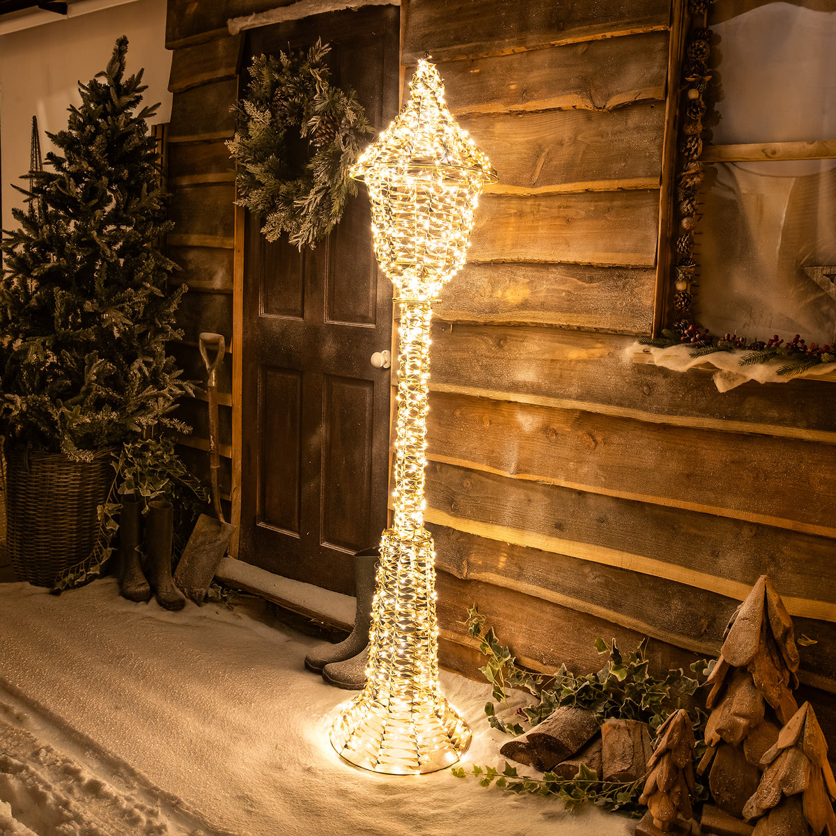 Pre-Lit Christmas Gold Laser Lit Lamp Post 180cm with 960 Warm White LED Micro-Lights