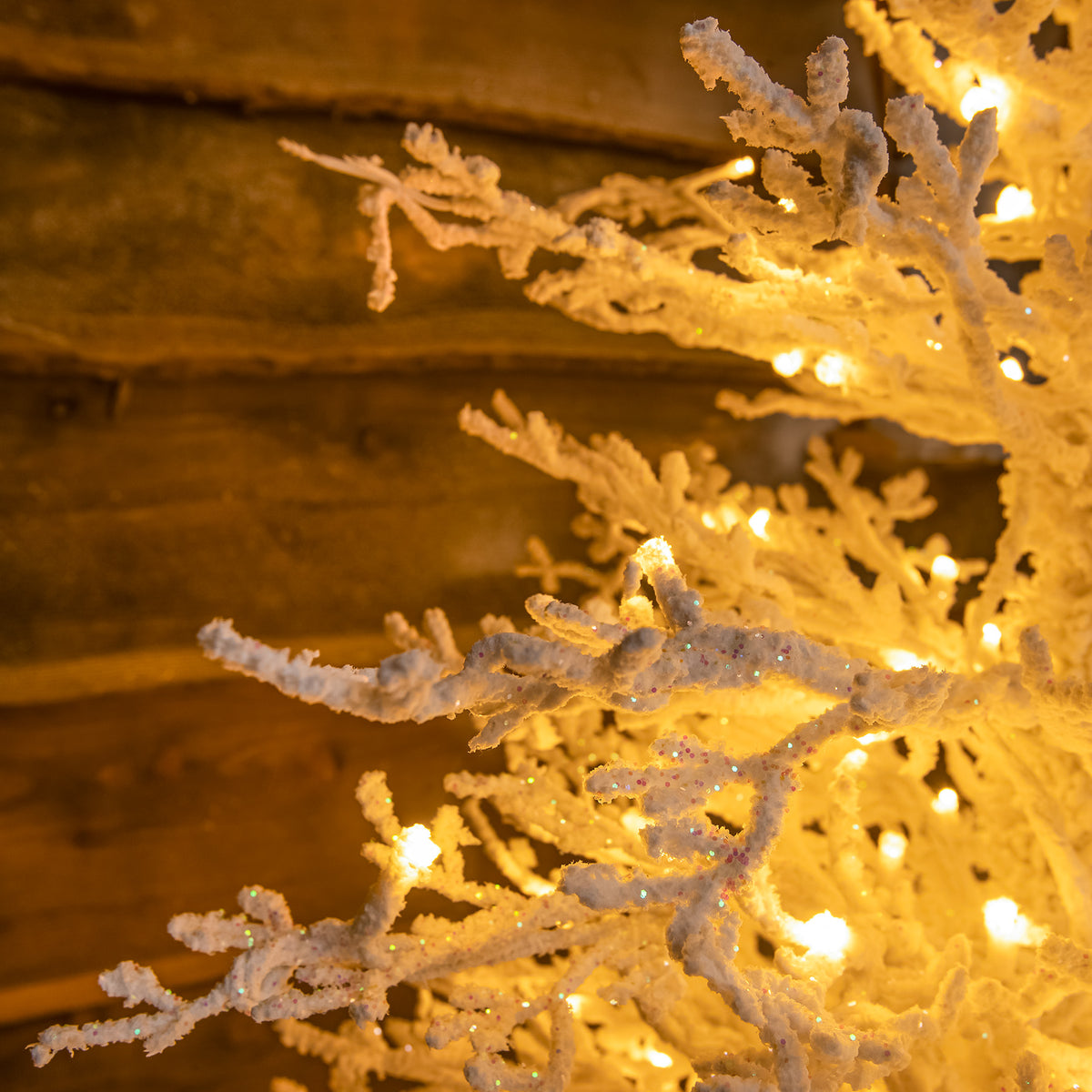 Pre-Lit Christmas Light-Up Snow Effect Tree 120cm with 150 Warm White LEDs