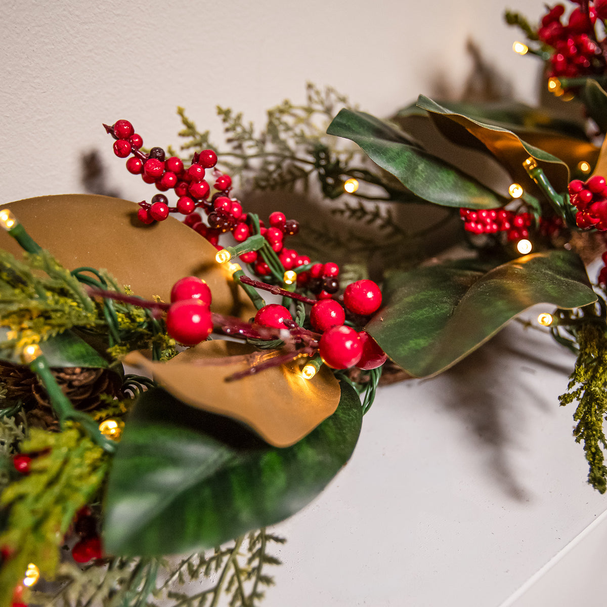The Christmas Centre Magnolia Berry 6ft (180cm) Prelit Christmas Garland with Warm White Battery Operated LED Lights