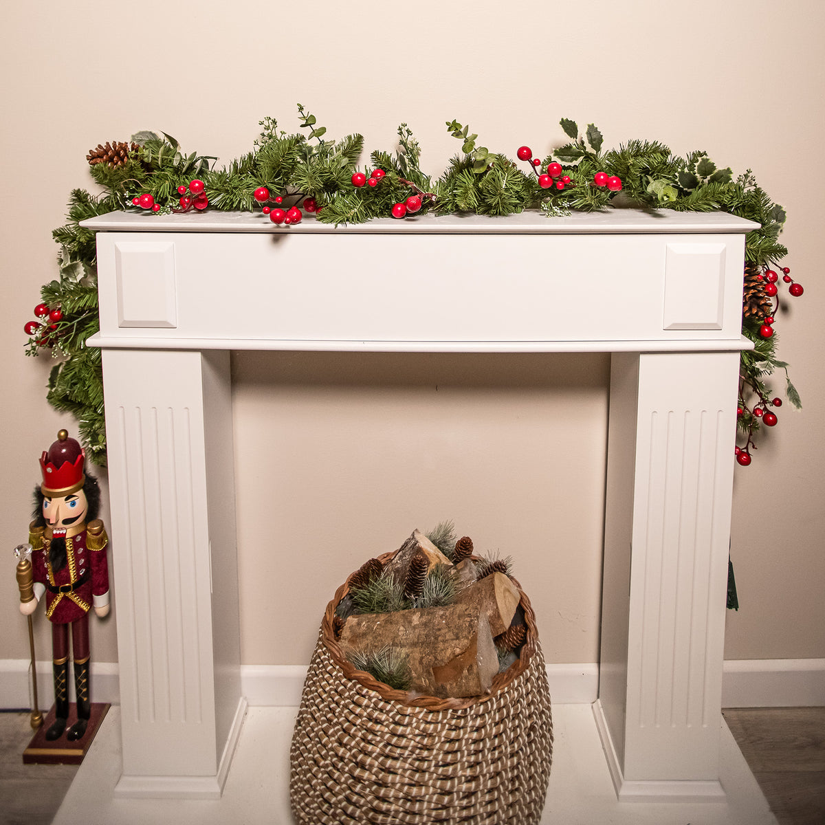 The Christmas Centre Hollyberry 6ft (180cm) Prelit Christmas Garland with Warm White Battery Operated LED Lights