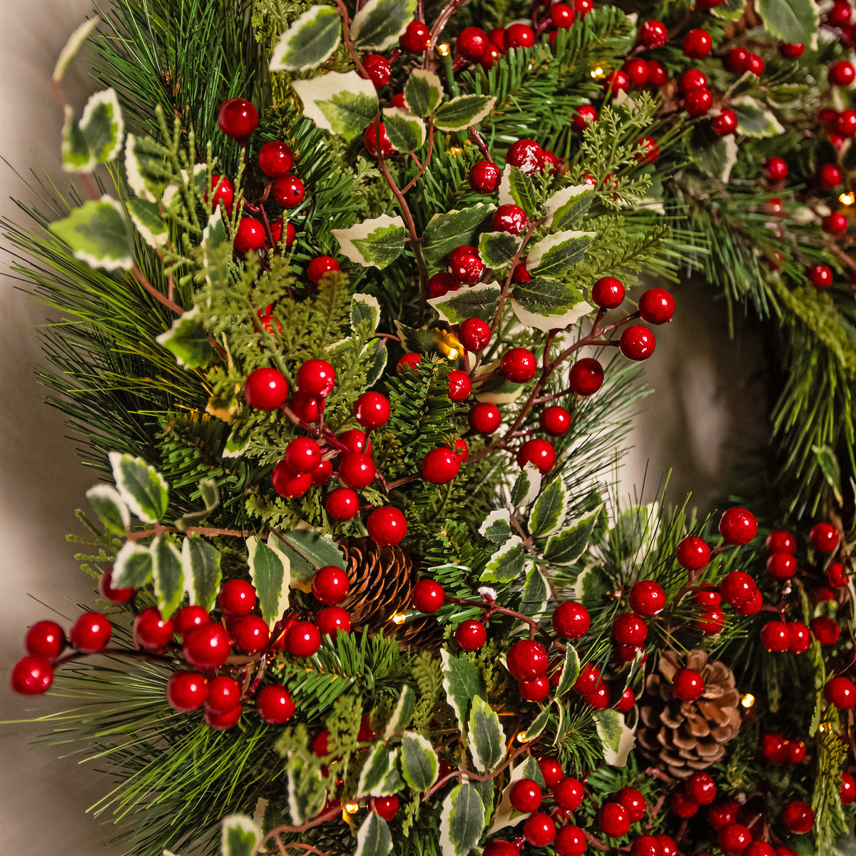 The Christmas Centre Hollyberry 26in (66cm) Prelit Christmas Wreath with Warm White Battery Operated LED Lights