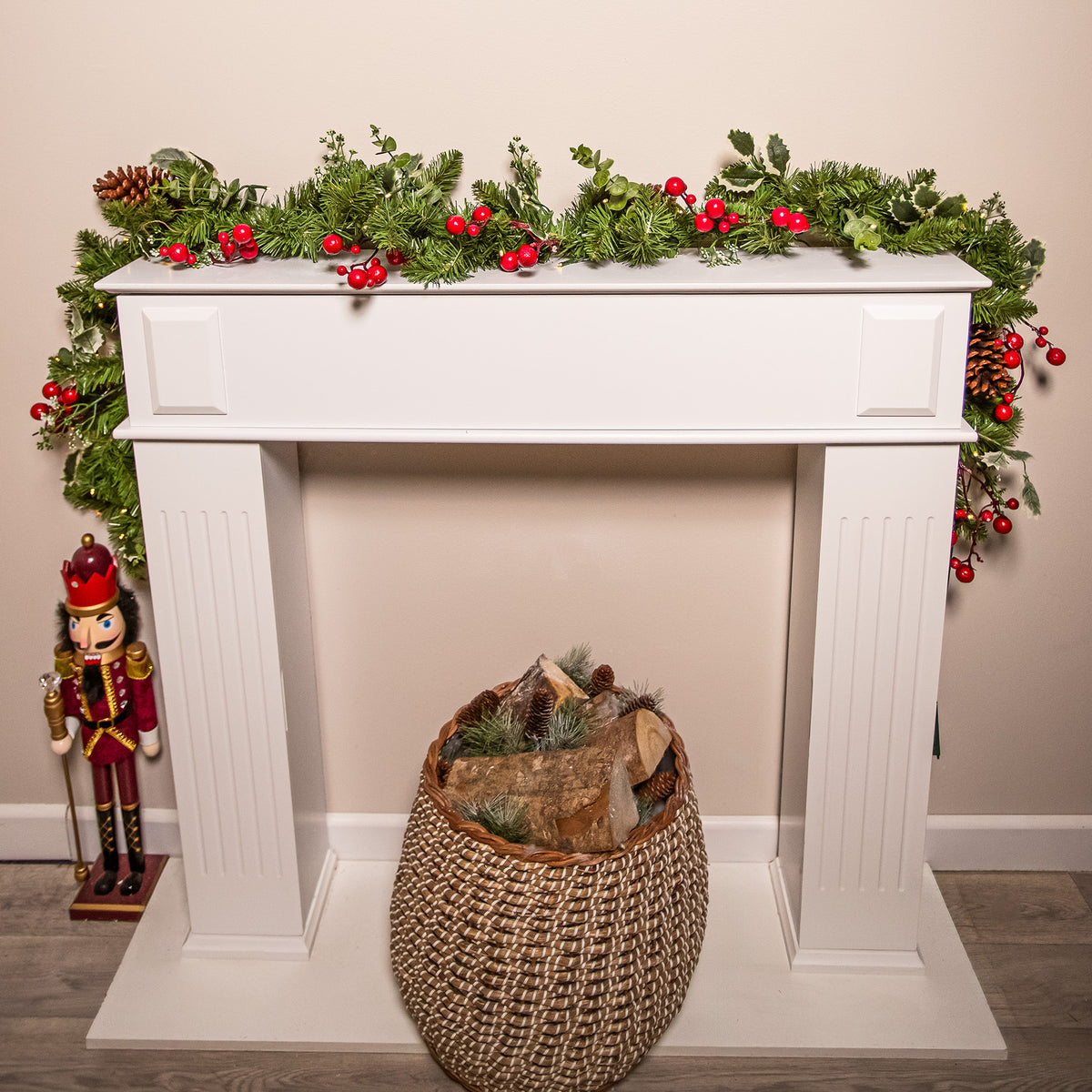 The Christmas Centre Hollyberry 6ft (180cm) Prelit Christmas Garland with Warm White Battery Operated LED Lights