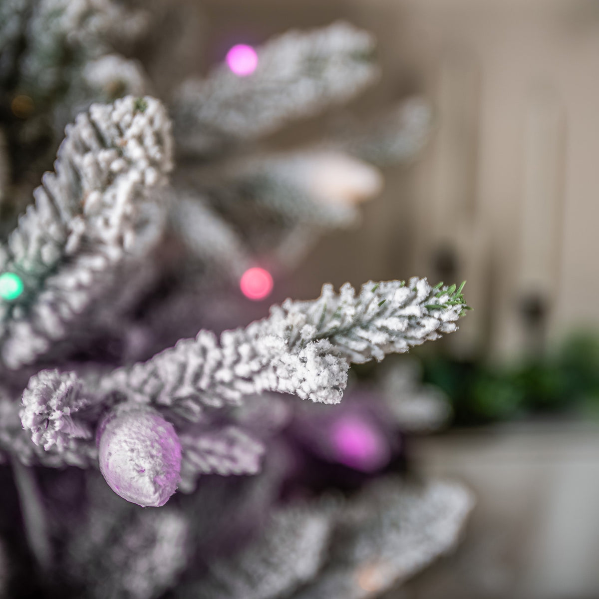 Highgrove Artificial Pre-Lit PE Christmas Tree 6.5FT, 7.5FT
