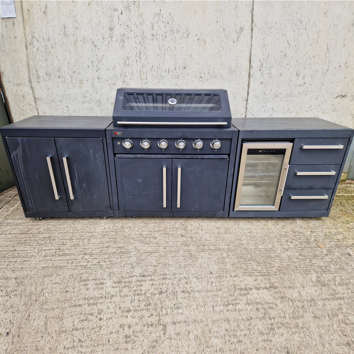 Ex Display Draco Grills Fusion 6 Burner Black Outdoor Kitchen with Single Fridge Unit and Double Cupboard