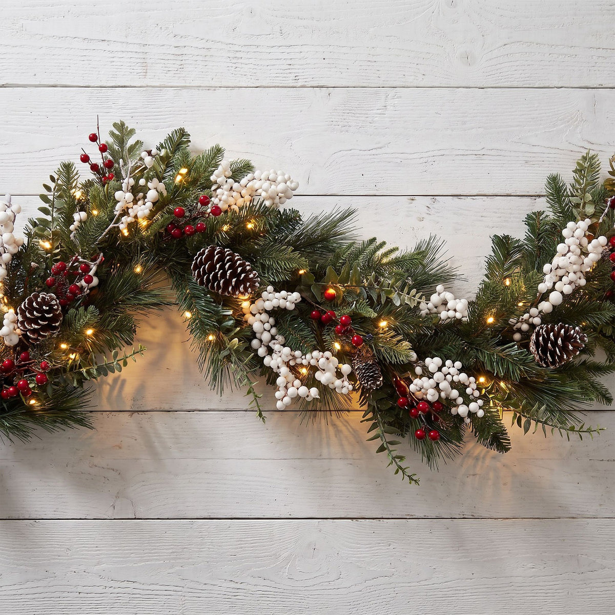 The Christmas Centre Gilded Berry 6ft (180cm) Prelit Christmas Garland with Warm White Battery Operated LED Lights