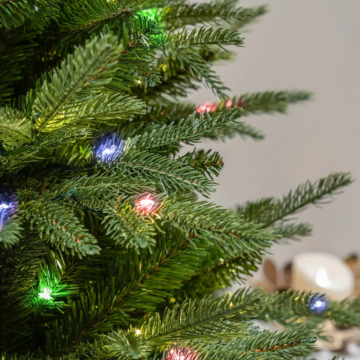 Hardwick Artificial Pre-Lit Green PE/PVC Christmas Tree 6FT, 7FT