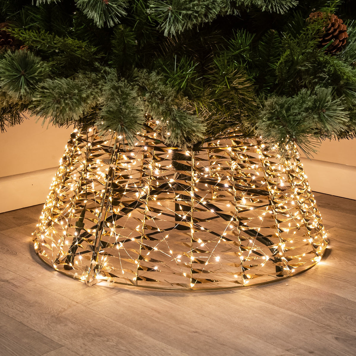 Pre-Lit Christmas Gold Laser Light-Up Tree Skirt 71cm with 600 Warm White LED Micro-Lights
