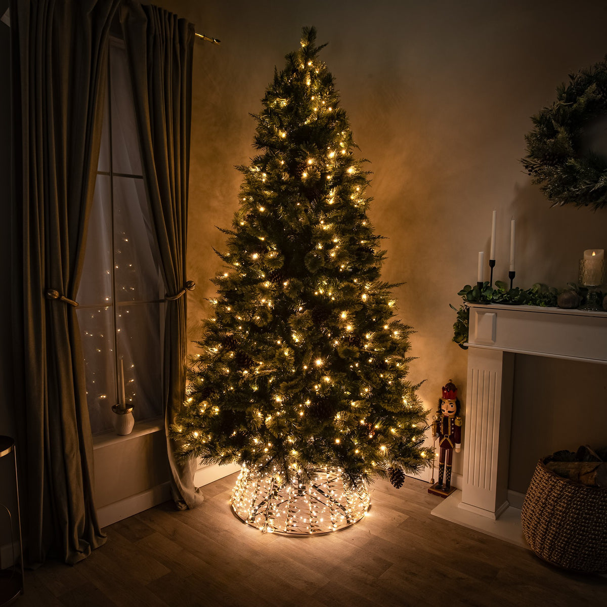 Pre-Lit Christmas Gold Laser Light-Up Tree Skirt 71cm with 600 Warm White LED Micro-Lights