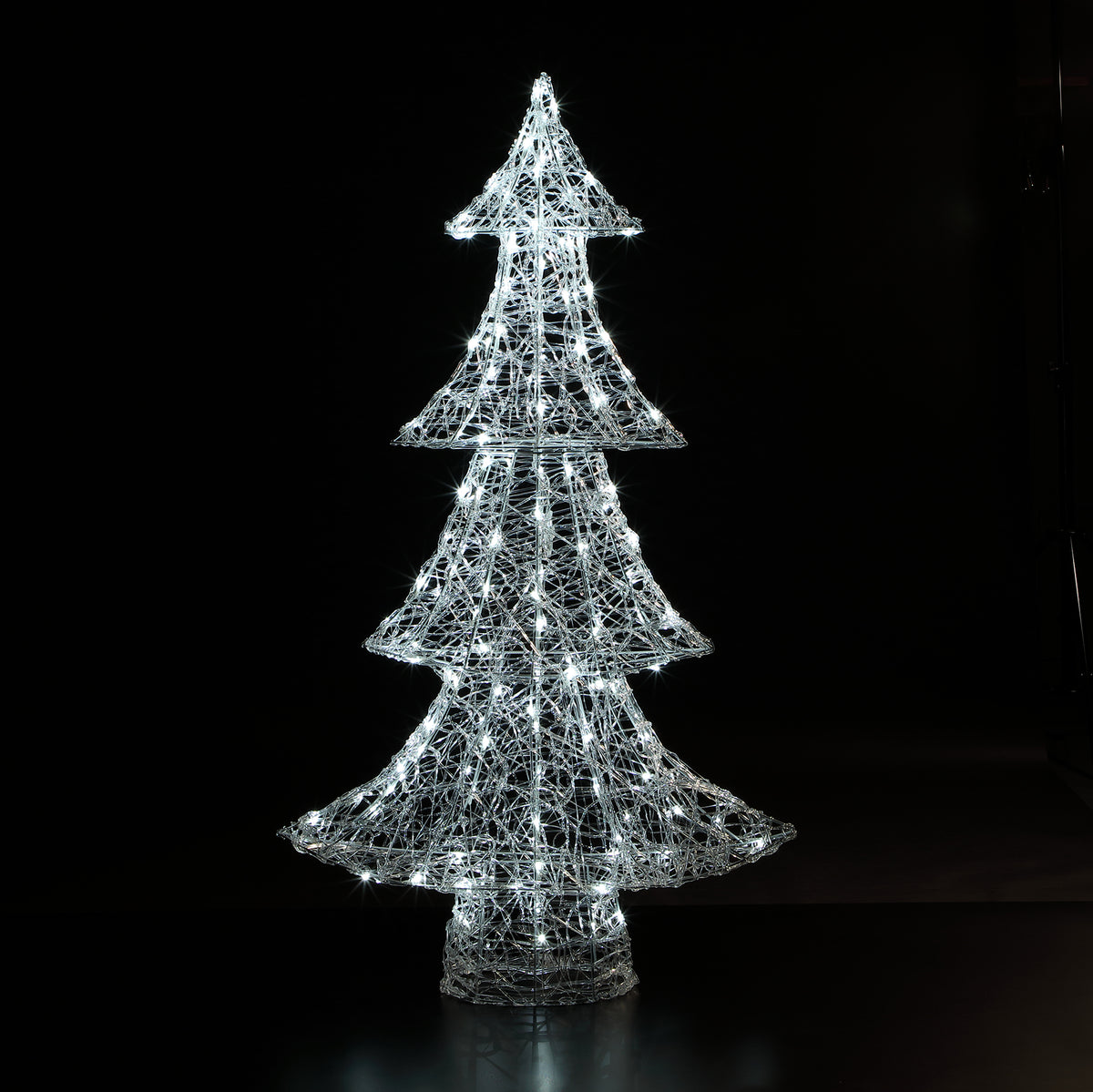 Noma Christmas Spun Acrylic 1.5M Xmas Tree with160 LEDS