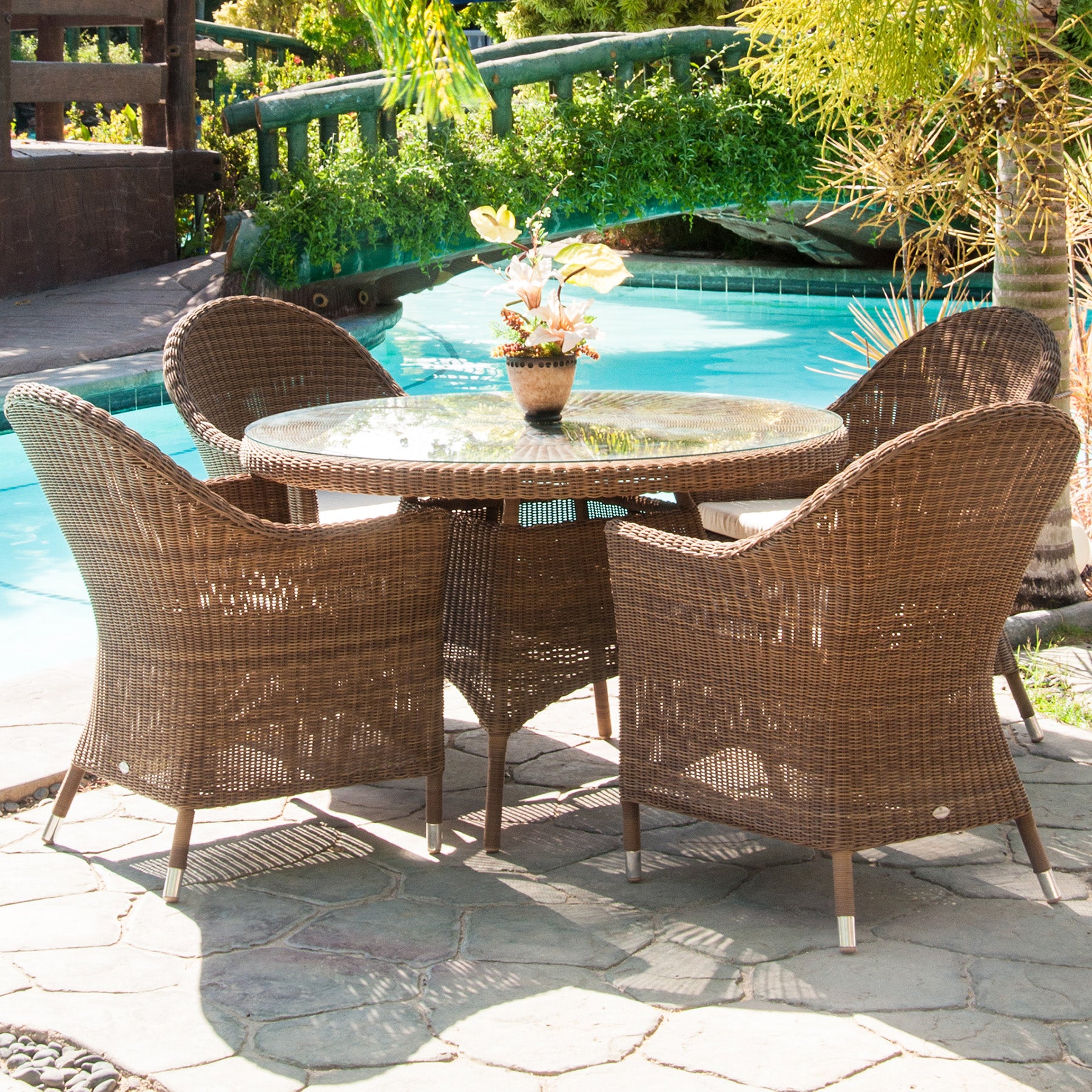 Alexander Rose San Marino Round Glass Top Table Garden Trends