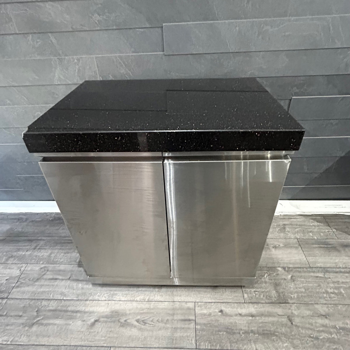 Ex Display Draco Grills Outdoor Kitchen Stainless Steel Double Door Cabinet with Granite Top