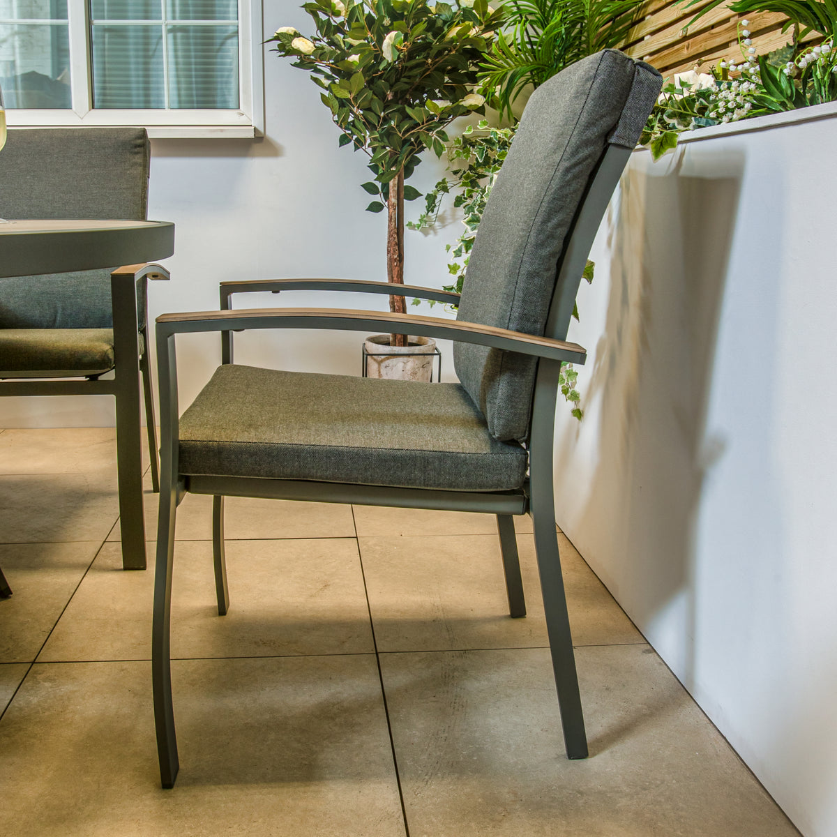 LG Outdoor Monza Aluminium 8 Seat Cushioned Armchair Garden Furniture Dining Set