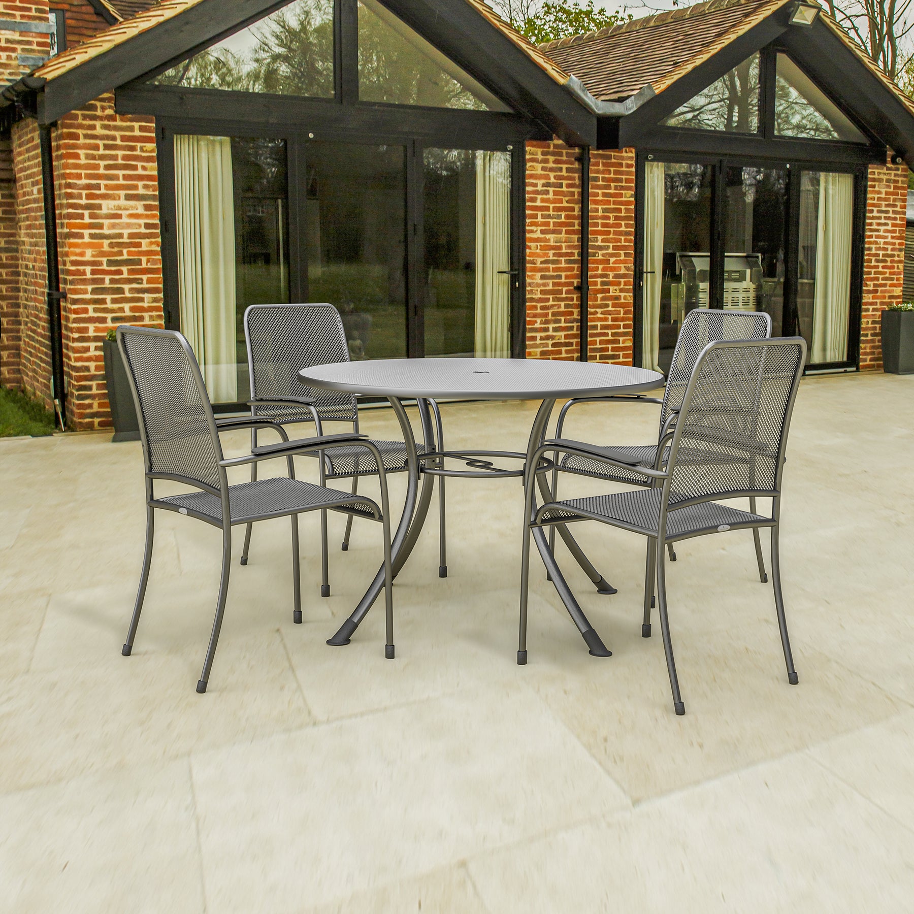 4 seater metal garden table and chairs