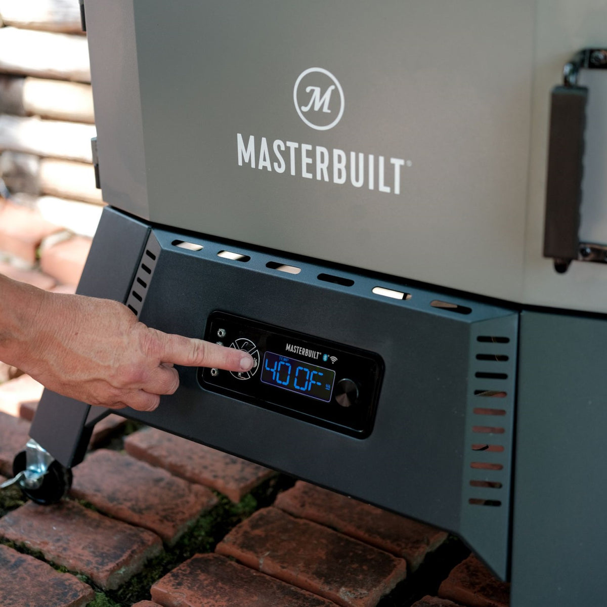 Masterbuilt Digital Charcoal Smoker
